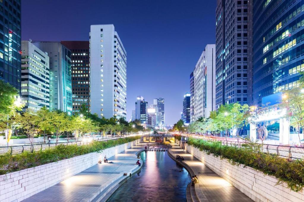 Hotel Myeongdong Mom House Seul Esterno foto