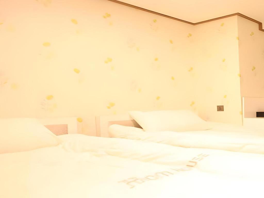 Hotel Myeongdong Mom House Seul Esterno foto