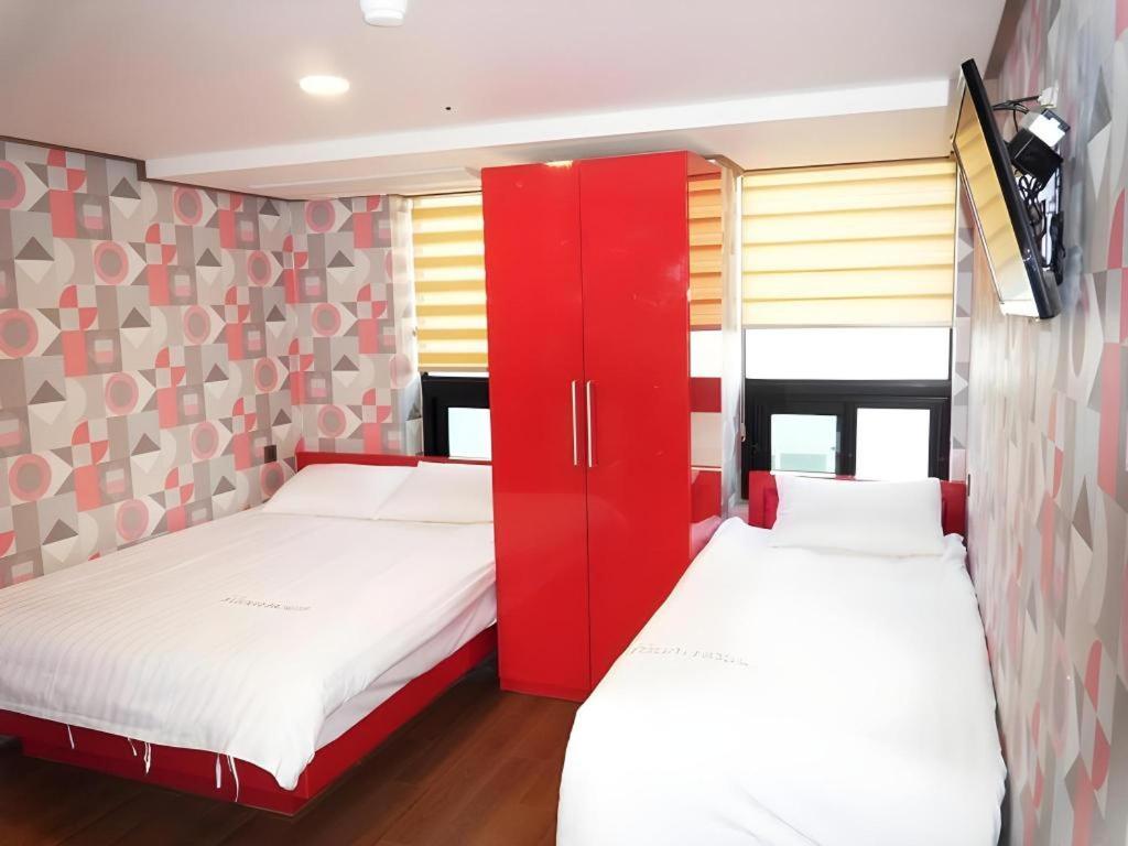 Hotel Myeongdong Mom House Seul Esterno foto