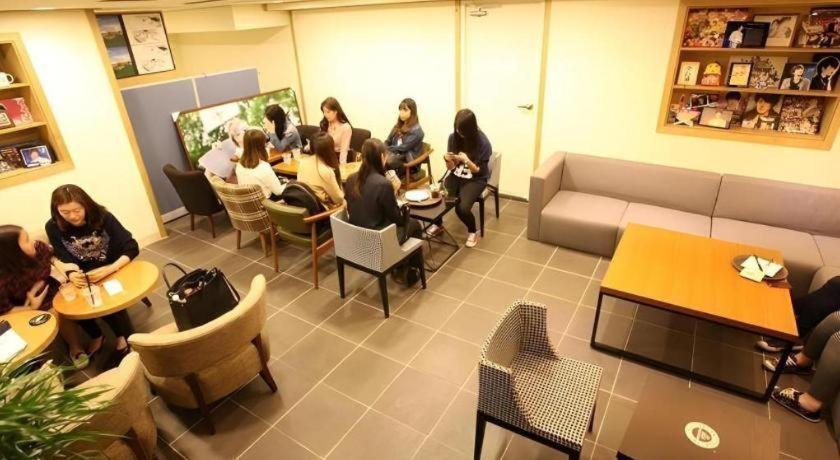 Hotel Myeongdong Mom House Seul Esterno foto