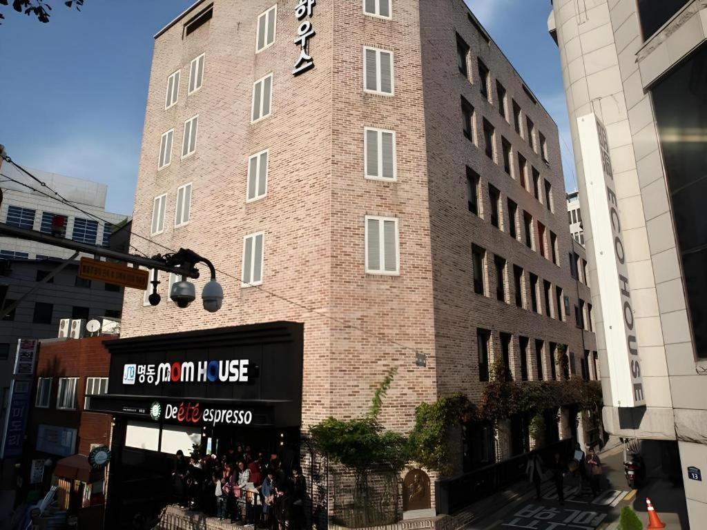 Hotel Myeongdong Mom House Seul Esterno foto