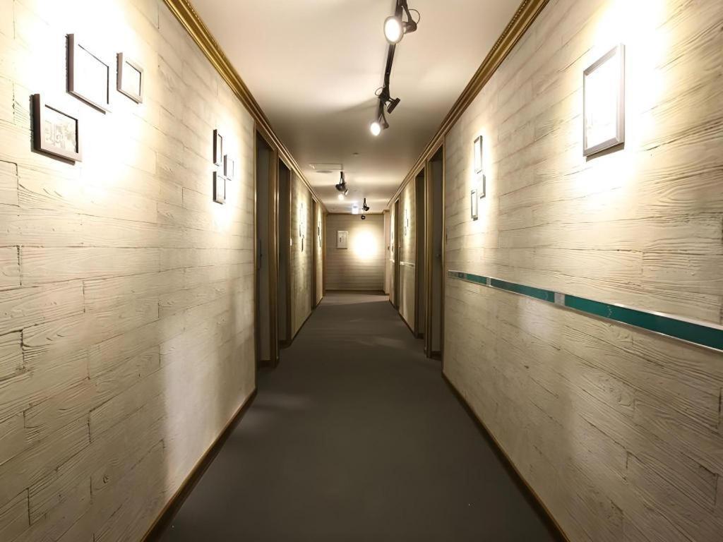Hotel Myeongdong Mom House Seul Esterno foto